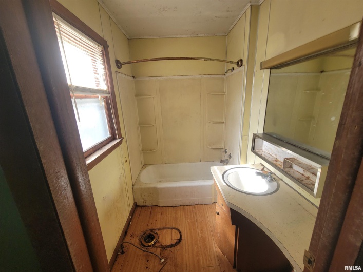 306 VOGEL Street, Dowell, Illinois 62927, 3 Bedrooms Bedrooms, 0 ,1 BathroomBathrooms,Residential,For Sale,VOGEL,0,RMAEB460345