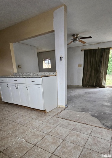 104 PARK Street, Hurst, Illinois 62949, 2 Bedrooms Bedrooms, 0 ,1 BathroomBathrooms,Residential,For Sale,PARK,0,RMAEB460342