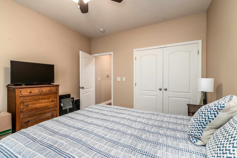 103 EXCALIBUR Drive, Carterville, Illinois 62918, 3 Bedrooms Bedrooms, 0 ,2 BathroomsBathrooms,Residential,For Sale,EXCALIBUR,0,RMAEB460335