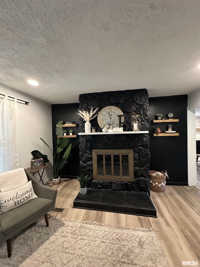 1303 MAPLE Street, Carterville, Illinois 62918, 3 Bedrooms Bedrooms, 0 ,2 BathroomsBathrooms,Residential,For Sale,MAPLE,0,RMAEB460346