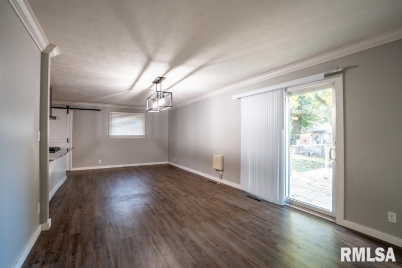 1104 POPLAR Street, Herrin, Illinois 62948, 3 Bedrooms Bedrooms, 0 ,1 BathroomBathrooms,Residential,For Sale,POPLAR,0,RMAQC4268973