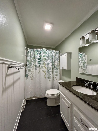 1406 TAYLOR Drive, Carbondale, Illinois 62901, 3 Bedrooms Bedrooms, 0 ,1 BathroomBathrooms,Residential,For Sale,TAYLOR,0,RMAEB460003