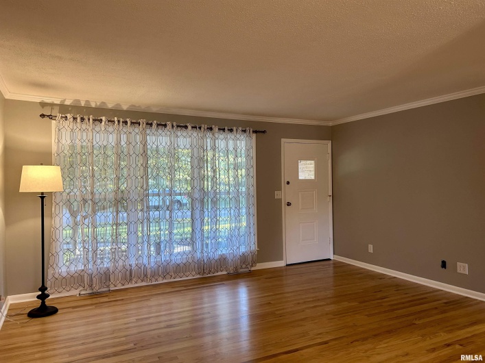 1406 TAYLOR Drive, Carbondale, Illinois 62901, 3 Bedrooms Bedrooms, 0 ,1 BathroomBathrooms,Residential,For Sale,TAYLOR,0,RMAEB460003