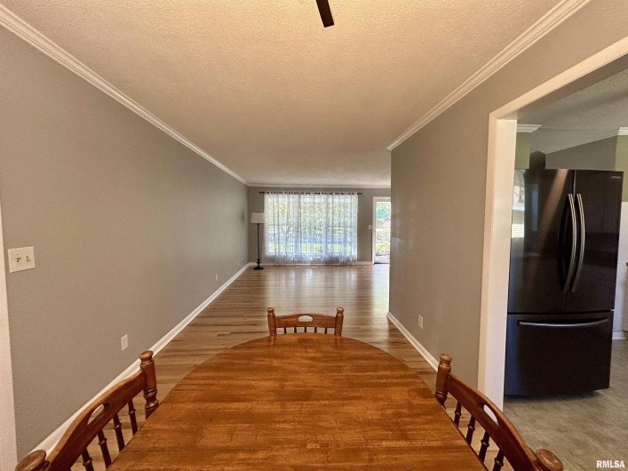 1406 TAYLOR Drive, Carbondale, Illinois 62901, 3 Bedrooms Bedrooms, 0 ,1 BathroomBathrooms,Residential,For Sale,TAYLOR,0,RMAEB460003