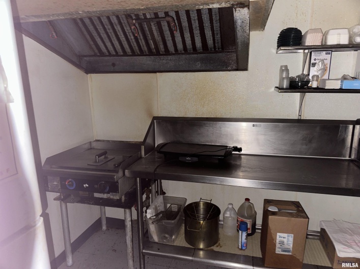 106 BUSH Street, Hurst, Illinois 62949, 0 , 0 ,0,Commercial Sale,For Sale,BUSH,0,RMAQC4268984