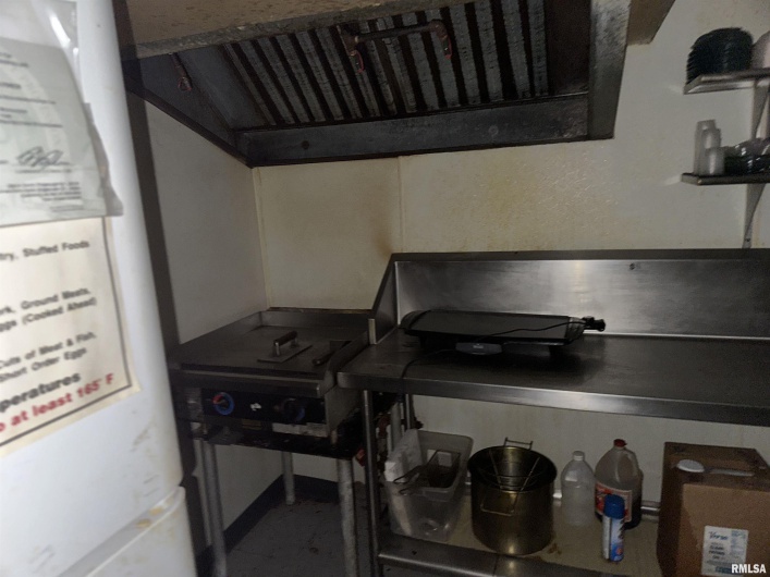 106 BUSH Street, Hurst, Illinois 62949, 0 , 0 ,0,Commercial Sale,For Sale,BUSH,0,RMAQC4268984