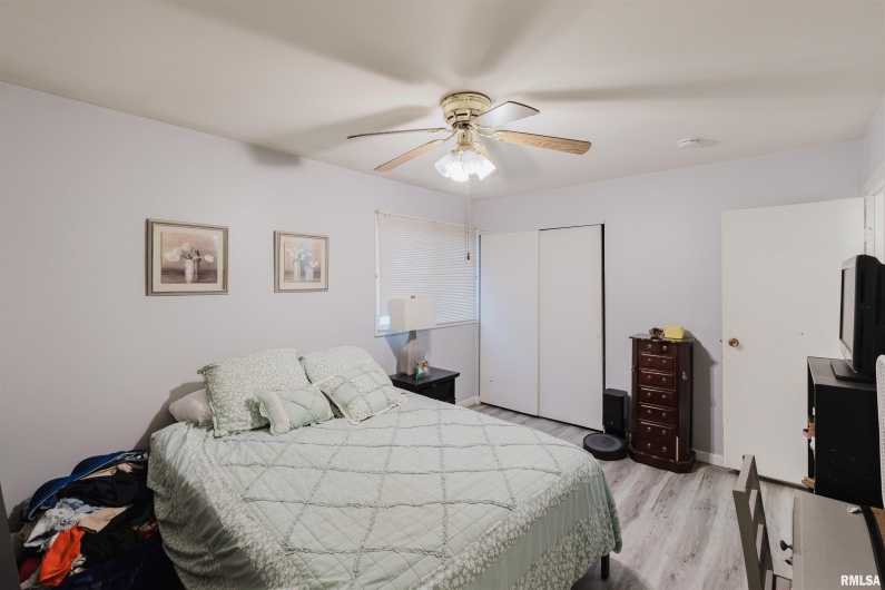 829 MELODY Lane, Herrin, Illinois 62948, 3 Bedrooms Bedrooms, 0 ,2 BathroomsBathrooms,Residential,For Sale,MELODY,0,RMAQC4268987