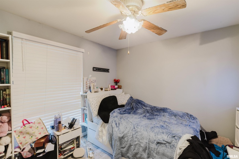 829 MELODY Lane, Herrin, Illinois 62948, 3 Bedrooms Bedrooms, 0 ,2 BathroomsBathrooms,Residential,For Sale,MELODY,0,RMAQC4268987