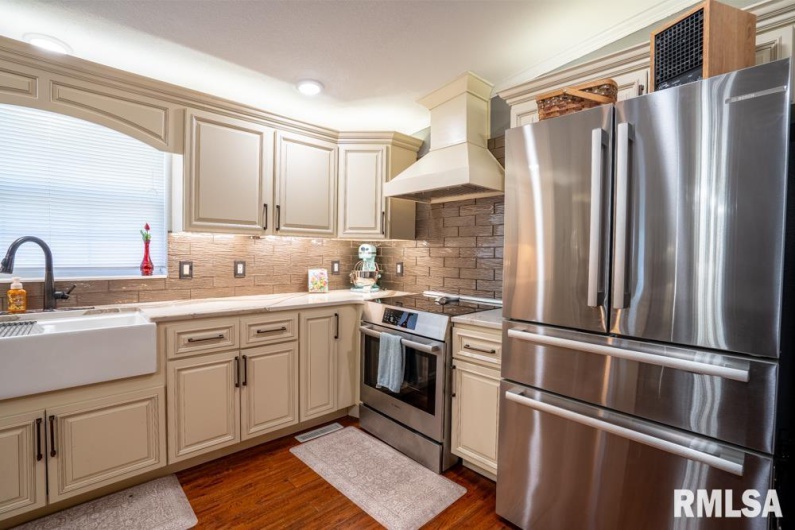 12451 Dahmer Way, Carterville, Illinois 62918, 5 Bedrooms Bedrooms, 0 ,3 BathroomsBathrooms,Residential,For Sale,Dahmer,0,RMAQC4268995