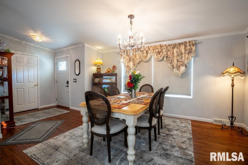 12451 Dahmer Way, Carterville, Illinois 62918, 5 Bedrooms Bedrooms, 0 ,3 BathroomsBathrooms,Residential,For Sale,Dahmer,0,RMAQC4268995