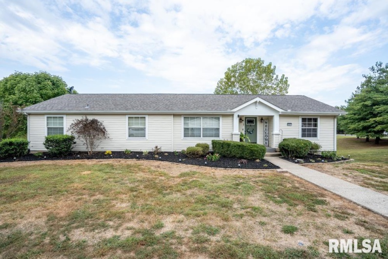 12451 Dahmer Way, Carterville, Illinois 62918, 5 Bedrooms Bedrooms, 0 ,3 BathroomsBathrooms,Residential,For Sale,Dahmer,0,RMAQC4268995