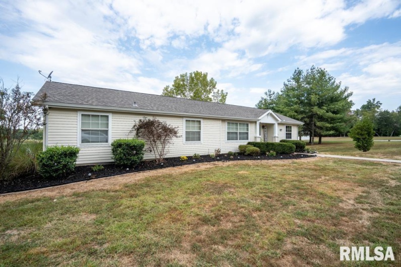 12451 Dahmer Way, Carterville, Illinois 62918, 5 Bedrooms Bedrooms, 0 ,3 BathroomsBathrooms,Residential,For Sale,Dahmer,0,RMAQC4268995