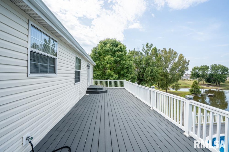 12451 Dahmer Way, Carterville, Illinois 62918, 5 Bedrooms Bedrooms, 0 ,3 BathroomsBathrooms,Residential,For Sale,Dahmer,0,RMAQC4268995