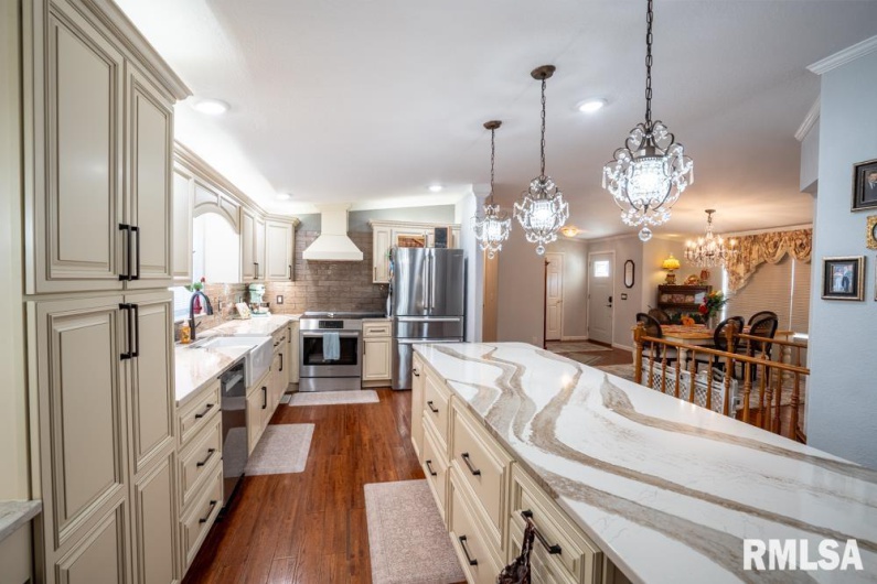 12451 Dahmer Way, Carterville, Illinois 62918, 5 Bedrooms Bedrooms, 0 ,3 BathroomsBathrooms,Residential,For Sale,Dahmer,0,RMAQC4268995