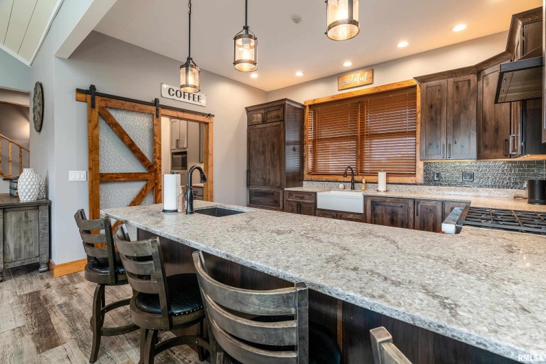 1651 Sneed Road, Carbondale, Illinois 62902, 3 Bedrooms Bedrooms, 0 ,4 BathroomsBathrooms,Residential,For Sale,Sneed,0,RMAEB460352