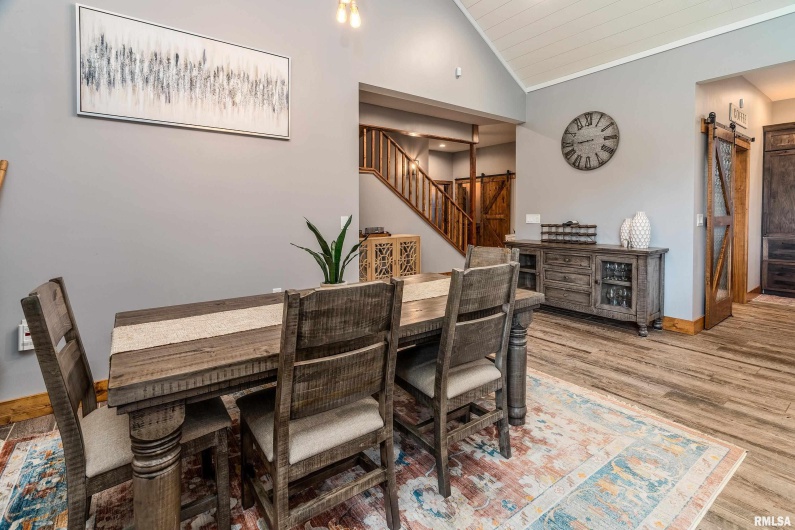 1651 Sneed Road, Carbondale, Illinois 62902, 3 Bedrooms Bedrooms, 0 ,4 BathroomsBathrooms,Residential,For Sale,Sneed,0,RMAEB460352