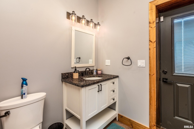 1651 Sneed Road, Carbondale, Illinois 62902, 3 Bedrooms Bedrooms, 0 ,4 BathroomsBathrooms,Residential,For Sale,Sneed,0,RMAEB460352