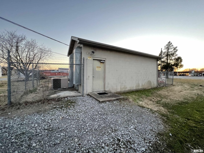 244 LINCOLN Boulevard, Shawneetown, Illinois 62984, 0 , 0 ,0,Commercial Sale,For Sale,LINCOLN,0,RMAEB452545