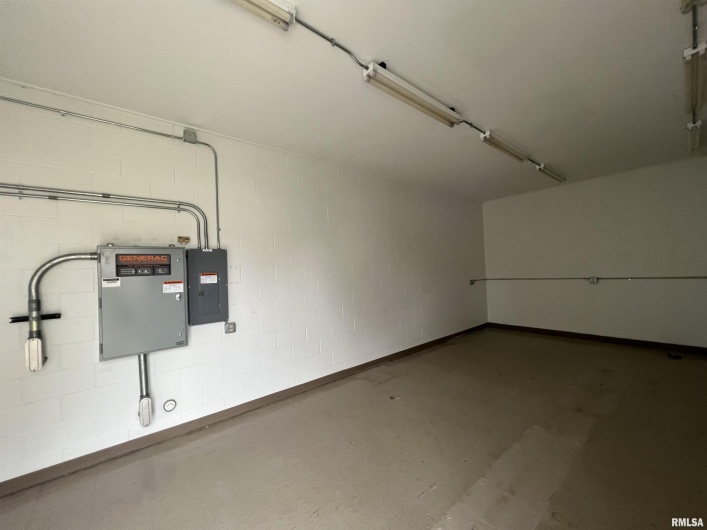 244 LINCOLN Boulevard, Shawneetown, Illinois 62984, 0 , 0 ,0,Commercial Sale,For Sale,LINCOLN,0,RMAEB452545