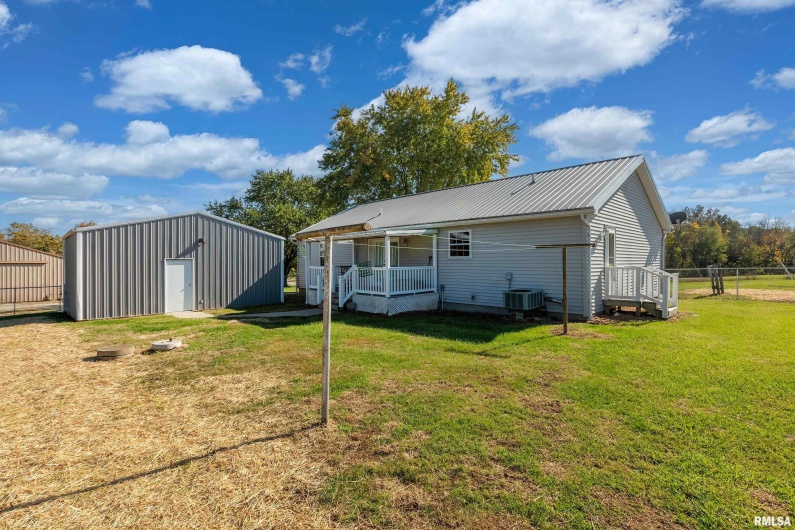 2080 Route 166 Road, Creal Springs, Illinois 62922, 3 Bedrooms Bedrooms, 0 ,2 BathroomsBathrooms,Residential,For Sale,Route 166,0,RMAQC4269007