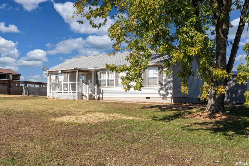 2080 Route 166 Road, Creal Springs, Illinois 62922, 3 Bedrooms Bedrooms, 0 ,2 BathroomsBathrooms,Residential,For Sale,Route 166,0,RMAQC4269007