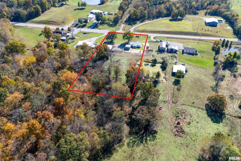 2080 Route 166 Road, Creal Springs, Illinois 62922, 3 Bedrooms Bedrooms, 0 ,2 BathroomsBathrooms,Residential,For Sale,Route 166,0,RMAQC4269007