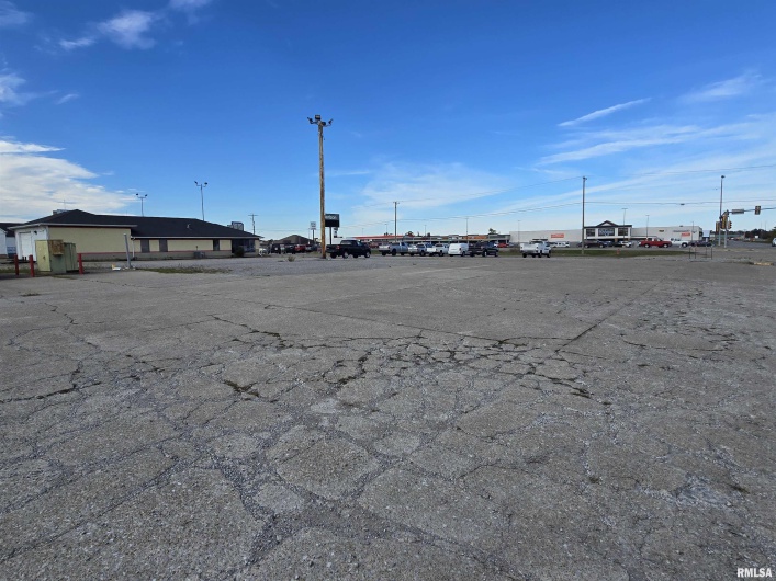 630 COMMERCIAL Street, Harrisburg, Illinois 62946, 0 , 0 ,0,Land,For Sale,COMMERCIAL,0,RMAEB457523