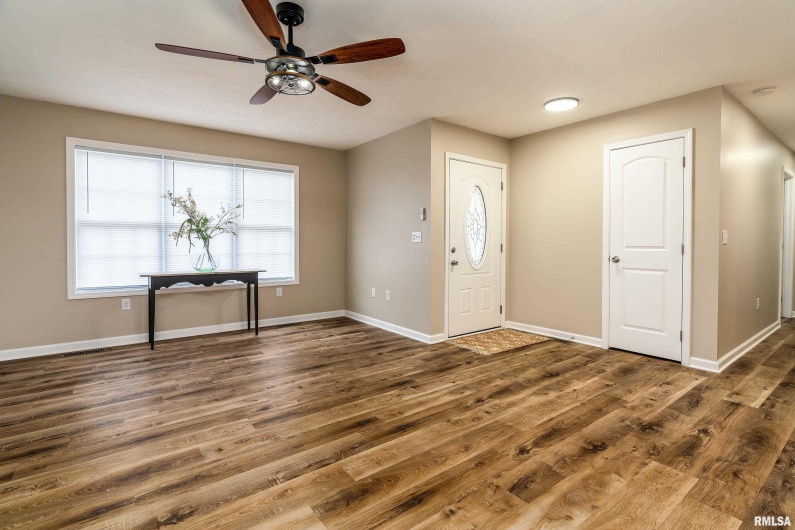 1321 7TH Street, Herrin, Illinois 62948, 3 Bedrooms Bedrooms, 0 ,2 BathroomsBathrooms,Residential,For Sale,7TH,0,RMAQC4264360