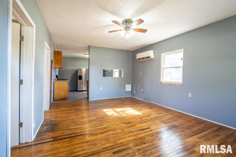 1500 13TH Street, Herrin, Illinois 62948, 3 Bedrooms Bedrooms, 0 ,2 BathroomsBathrooms,Residential,For Sale,13TH,0,RMAQC4269064