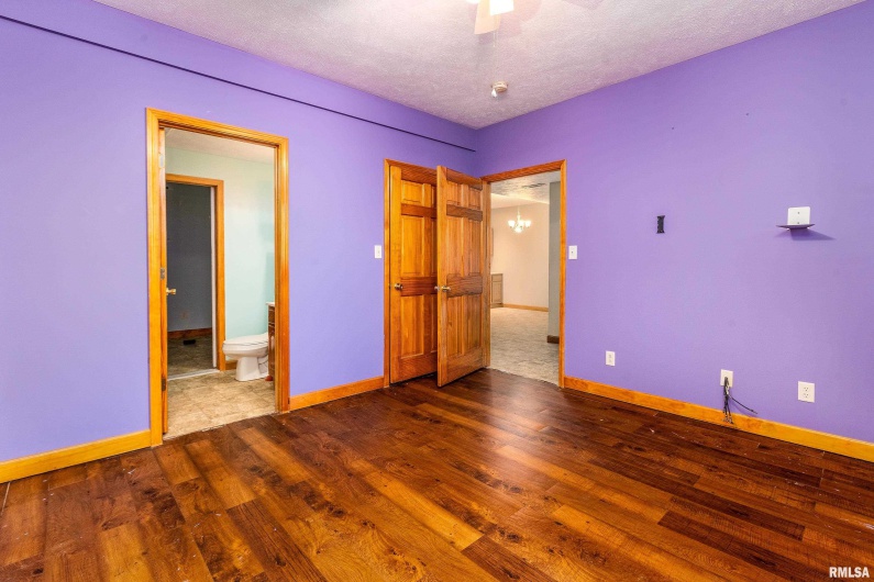 125 Princess Lane, Carbondale, Illinois 62901, 5 Bedrooms Bedrooms, 0 ,4 BathroomsBathrooms,Residential,For Sale,Princess,0,RMAEB460361