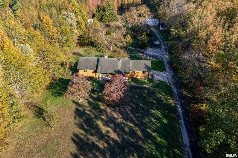 125 Princess Lane, Carbondale, Illinois 62901, 5 Bedrooms Bedrooms, 0 ,4 BathroomsBathrooms,Residential,For Sale,Princess,0,RMAEB460361