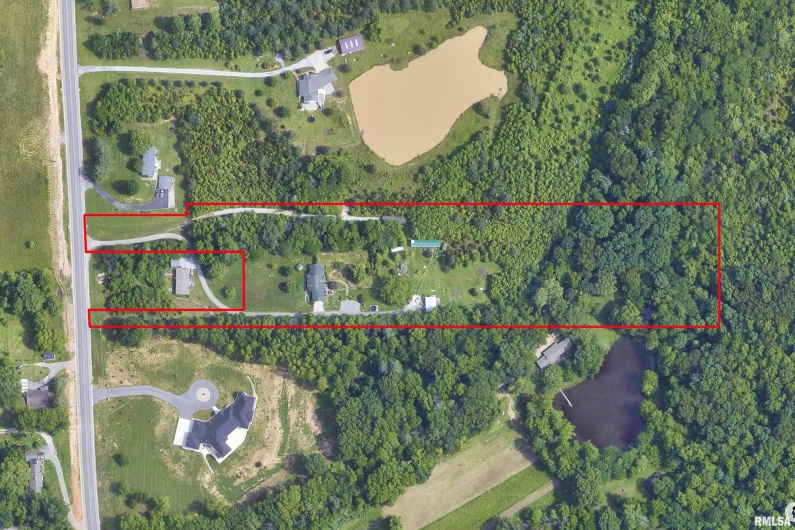 125 Princess Lane, Carbondale, Illinois 62901, 5 Bedrooms Bedrooms, 0 ,4 BathroomsBathrooms,Residential,For Sale,Princess,0,RMAEB460361