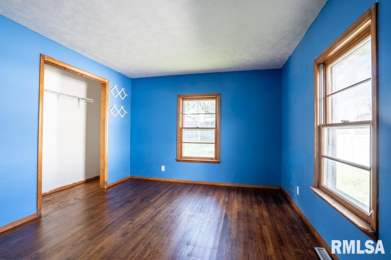 913 12TH Street, Herrin, Illinois 62948, 3 Bedrooms Bedrooms, 0 ,1 BathroomBathrooms,Residential,For Sale,12TH,0,RMAQC4269062