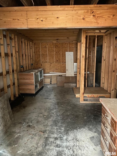 1017 5TH Street, Metropolis, Illinois 62960, 0 , 0 ,0,Commercial Sale,For Sale,5TH,0,RMAEB460362