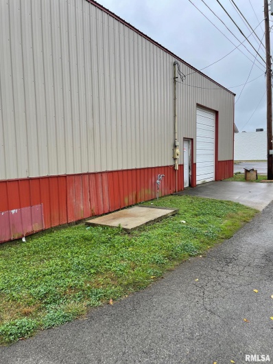 1017 5TH Street, Metropolis, Illinois 62960, 0 , 0 ,0,Commercial Sale,For Sale,5TH,0,RMAEB460362