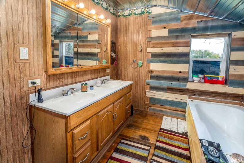 365 BOND Road, Galatia, Illinois 62935, 2 Bedrooms Bedrooms, 0 ,1 BathroomBathrooms,Residential,For Sale,BOND,0,RMAEB460363