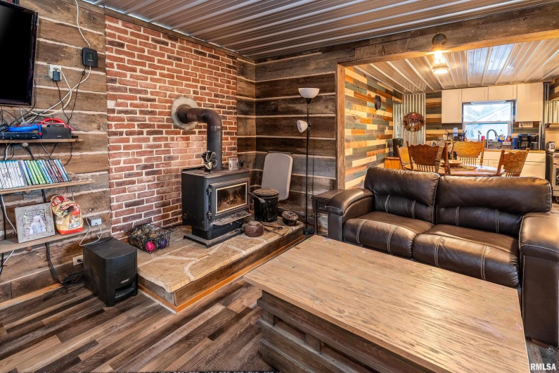 365 BOND Road, Galatia, Illinois 62935, 2 Bedrooms Bedrooms, 0 ,1 BathroomBathrooms,Residential,For Sale,BOND,0,RMAEB460363