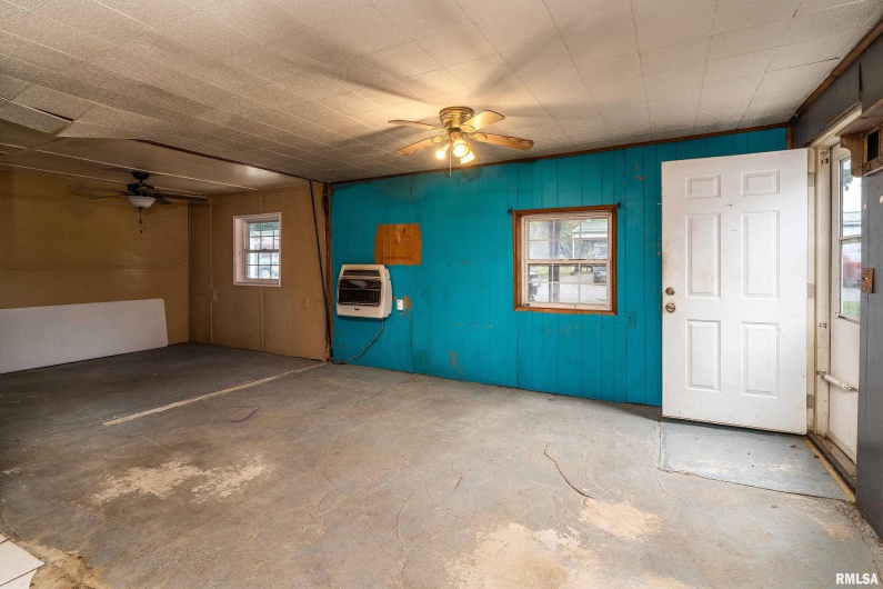 365 BOND Road, Galatia, Illinois 62935, 2 Bedrooms Bedrooms, 0 ,1 BathroomBathrooms,Residential,For Sale,BOND,0,RMAEB460363