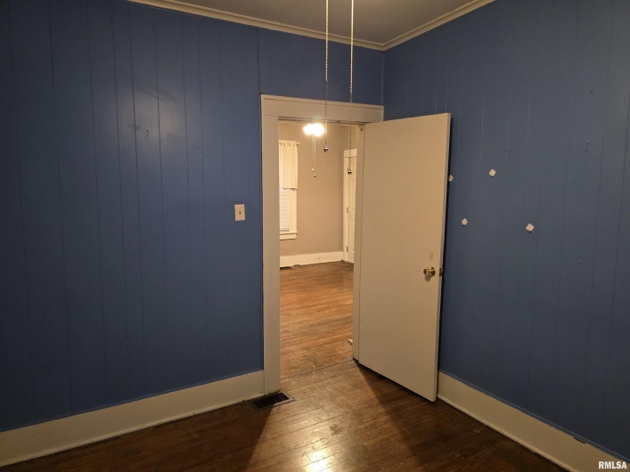 1028 ROOSEVELT Street, Harrisburg, Illinois 62946-2838, 2 Bedrooms Bedrooms, 0 ,1 BathroomBathrooms,Residential,For Sale,ROOSEVELT,0,RMAEB460364