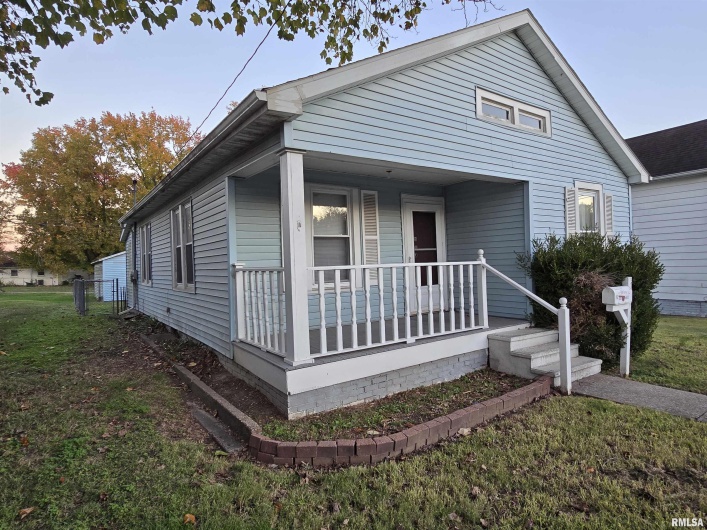 1028 ROOSEVELT Street, Harrisburg, Illinois 62946-2838, 2 Bedrooms Bedrooms, 0 ,1 BathroomBathrooms,Residential,For Sale,ROOSEVELT,0,RMAEB460364