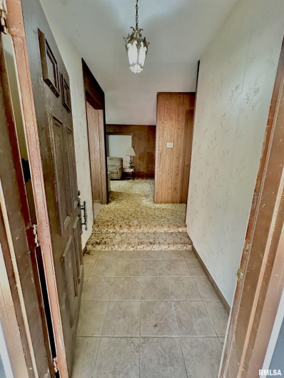 718 Karbers Ridge Road, Elizabethtown, Illinois 62931, 4 Bedrooms Bedrooms, 0 ,2 BathroomsBathrooms,Residential,For Sale,Karbers Ridge,0,RMAEB460367