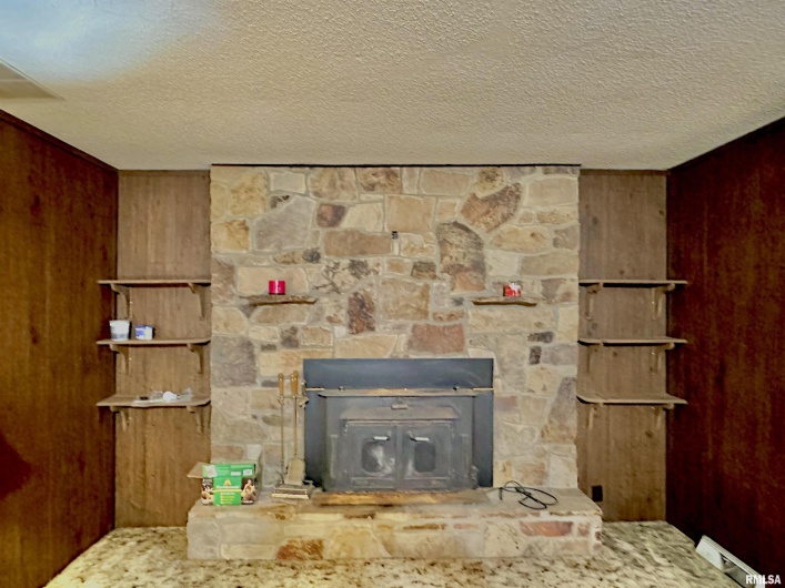 718 Karbers Ridge Road, Elizabethtown, Illinois 62931, 4 Bedrooms Bedrooms, 0 ,2 BathroomsBathrooms,Residential,For Sale,Karbers Ridge,0,RMAEB460367