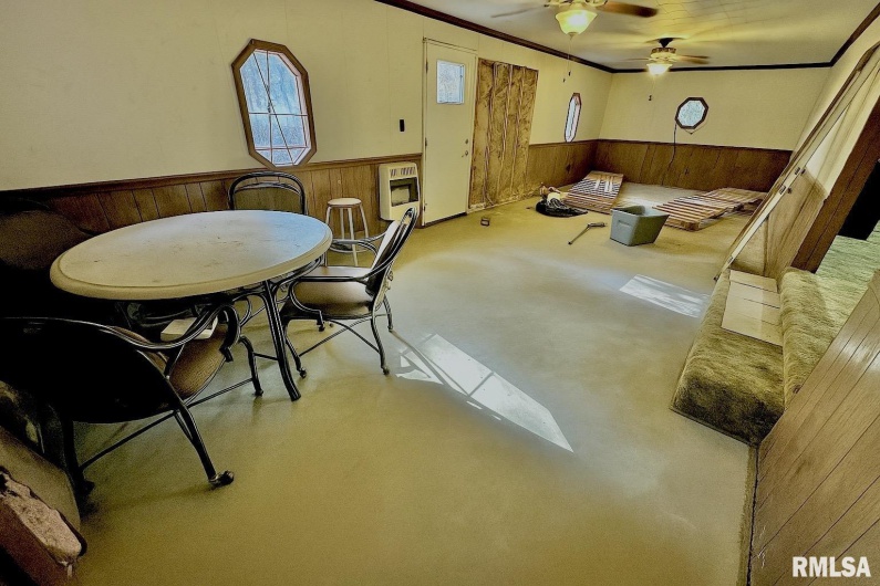 718 Karbers Ridge Road, Elizabethtown, Illinois 62931, 4 Bedrooms Bedrooms, 0 ,2 BathroomsBathrooms,Residential,For Sale,Karbers Ridge,0,RMAEB460367