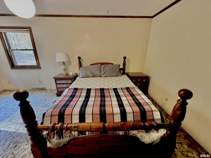 718 Karbers Ridge Road, Elizabethtown, Illinois 62931, 4 Bedrooms Bedrooms, 0 ,2 BathroomsBathrooms,Residential,For Sale,Karbers Ridge,0,RMAEB460367