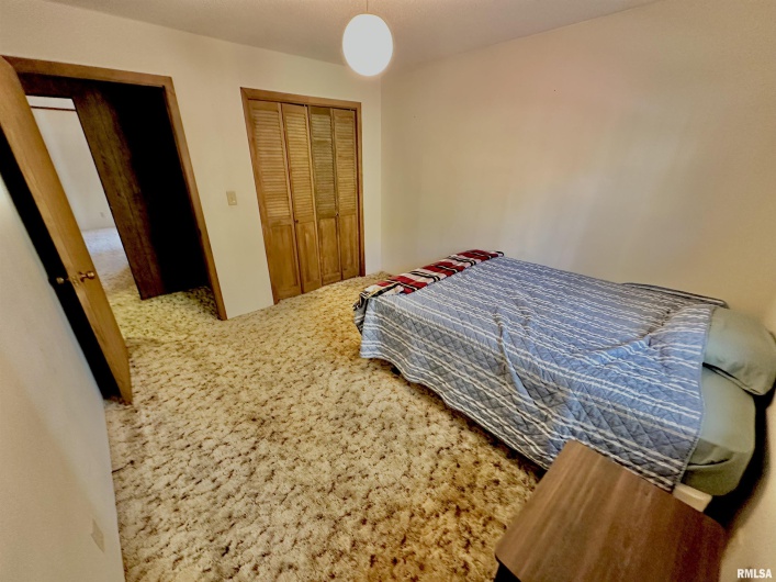 718 Karbers Ridge Road, Elizabethtown, Illinois 62931, 4 Bedrooms Bedrooms, 0 ,2 BathroomsBathrooms,Residential,For Sale,Karbers Ridge,0,RMAEB460367