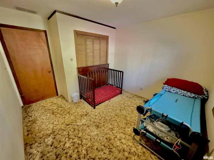 718 Karbers Ridge Road, Elizabethtown, Illinois 62931, 4 Bedrooms Bedrooms, 0 ,2 BathroomsBathrooms,Residential,For Sale,Karbers Ridge,0,RMAEB460367