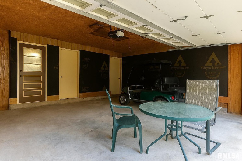 718 Karbers Ridge Road, Elizabethtown, Illinois 62931, 4 Bedrooms Bedrooms, 0 ,2 BathroomsBathrooms,Residential,For Sale,Karbers Ridge,0,RMAEB460367