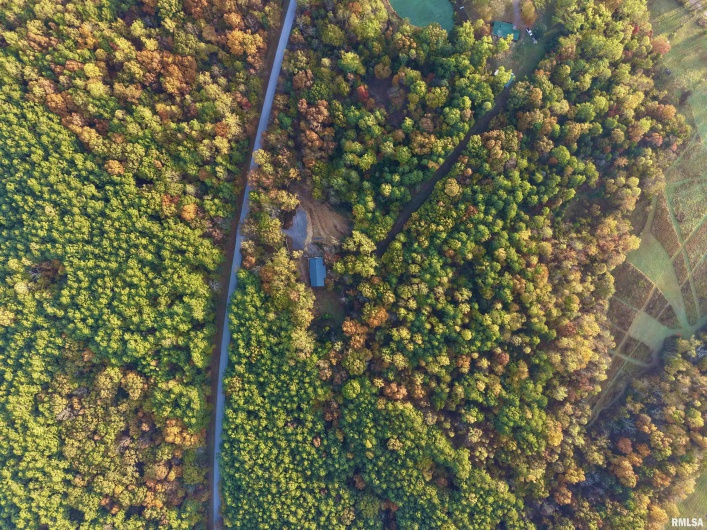 718 Karbers Ridge Road, Elizabethtown, Illinois 62931, 4 Bedrooms Bedrooms, 0 ,2 BathroomsBathrooms,Residential,For Sale,Karbers Ridge,0,RMAEB460367