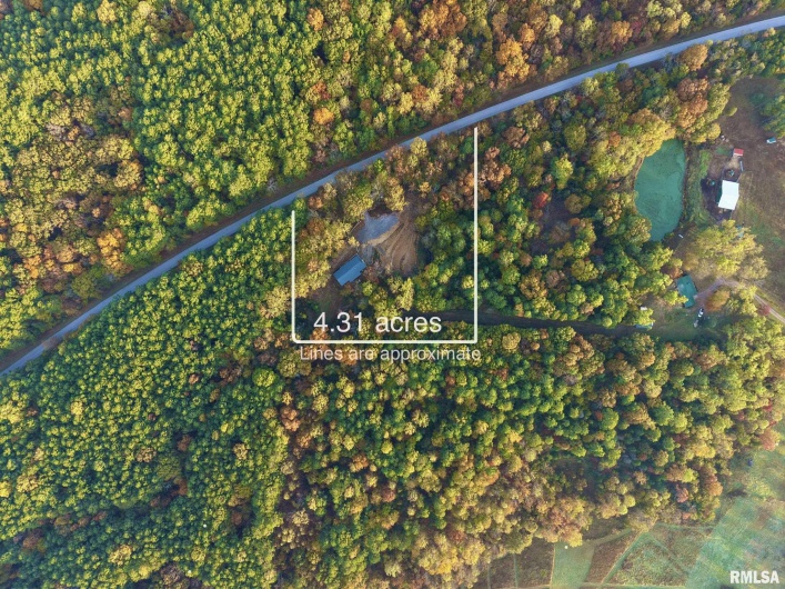 718 Karbers Ridge Road, Elizabethtown, Illinois 62931, 4 Bedrooms Bedrooms, 0 ,2 BathroomsBathrooms,Residential,For Sale,Karbers Ridge,0,RMAEB460367