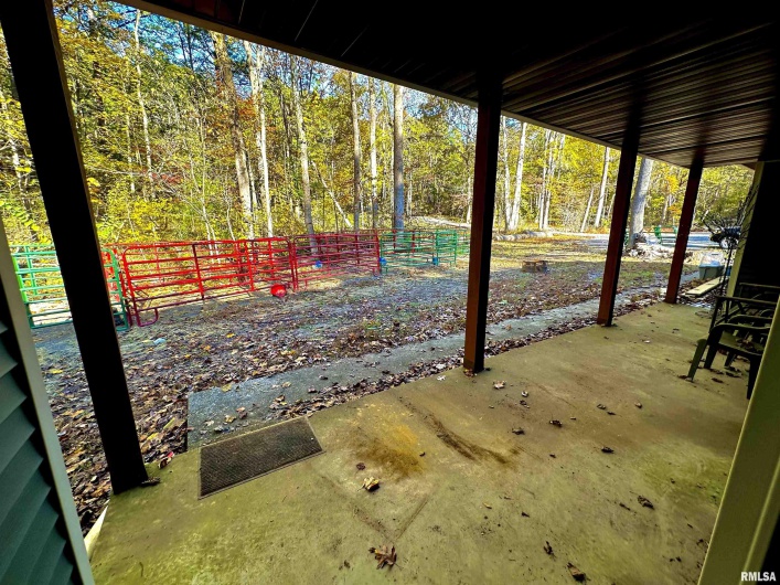 718 Karbers Ridge Road, Elizabethtown, Illinois 62931, 4 Bedrooms Bedrooms, 0 ,2 BathroomsBathrooms,Residential,For Sale,Karbers Ridge,0,RMAEB460367